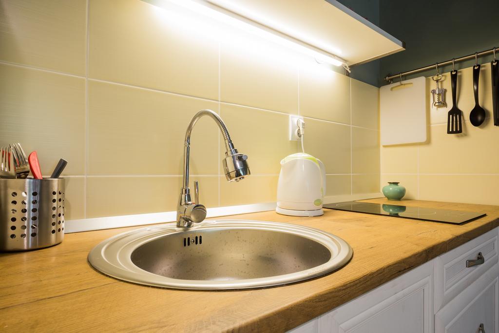 ! Promo! Central Evergreen Studio - Free Public Parking-Fast Wi-Fi Novi Sad Eksteriør billede