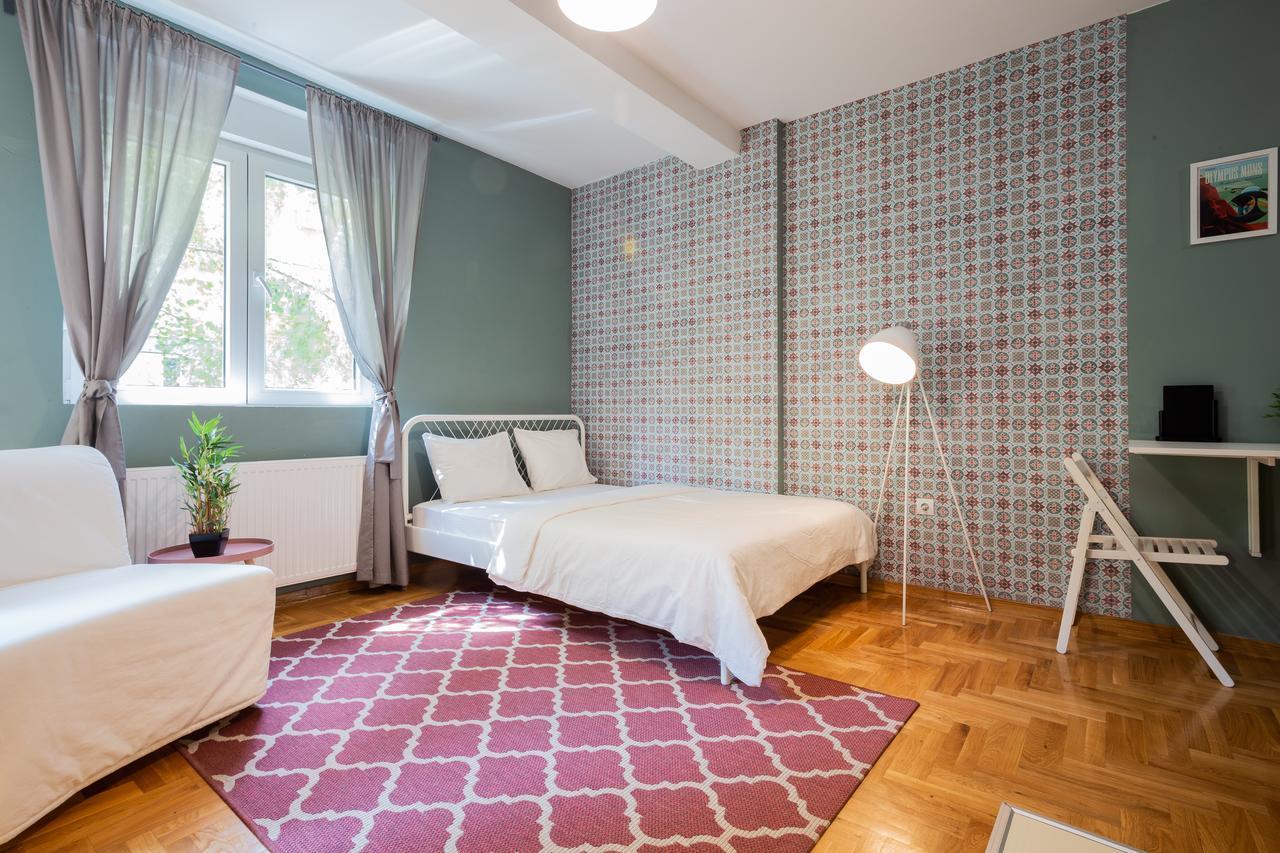 ! Promo! Central Evergreen Studio - Free Public Parking-Fast Wi-Fi Novi Sad Eksteriør billede